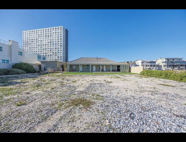 5 BEDROOM PROPERTY TO RENT IN BLOUBERGSTRAND